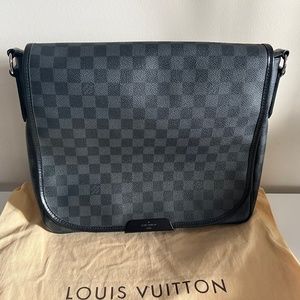 Louis Vuitton Damier  Graphite Daniel MM